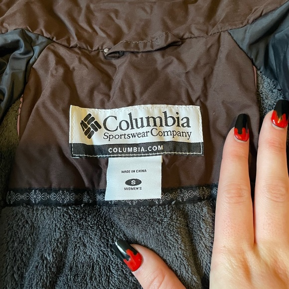 Columbia Snowboarding Jacket - Picture 10 of 13